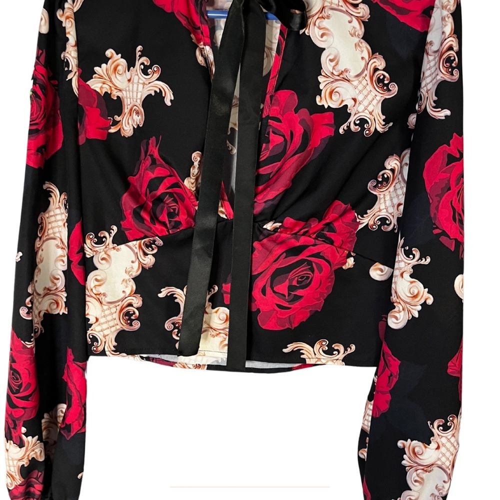 SHEIN Black and Red Floral Crop Top